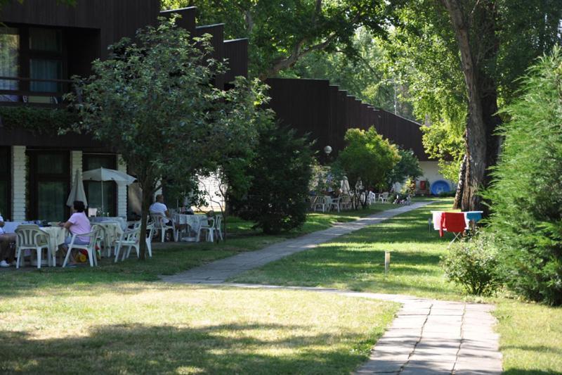 Hotel Melis Balatonlelle Εξωτερικό φωτογραφία