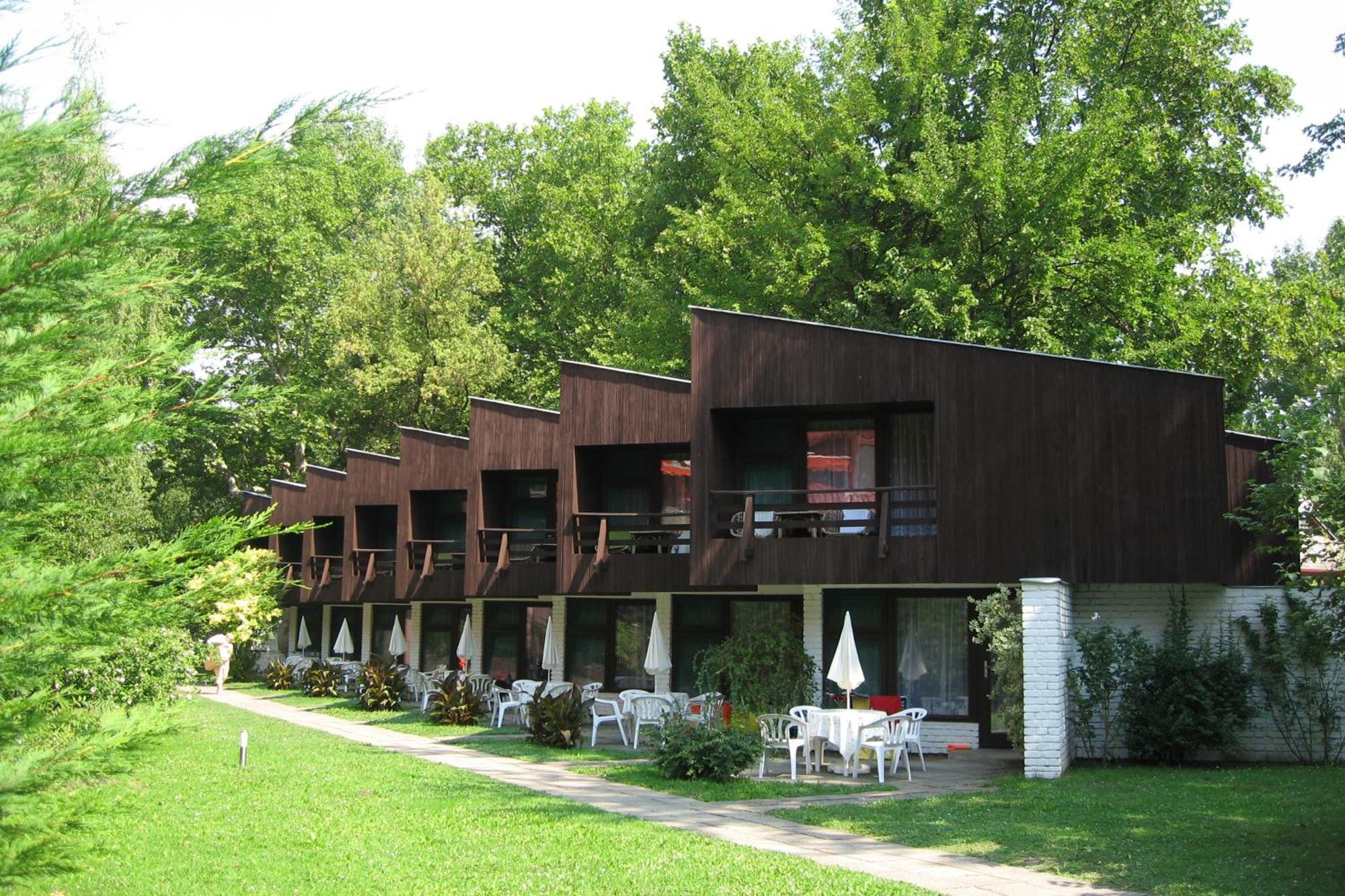 Hotel Melis Balatonlelle Εξωτερικό φωτογραφία